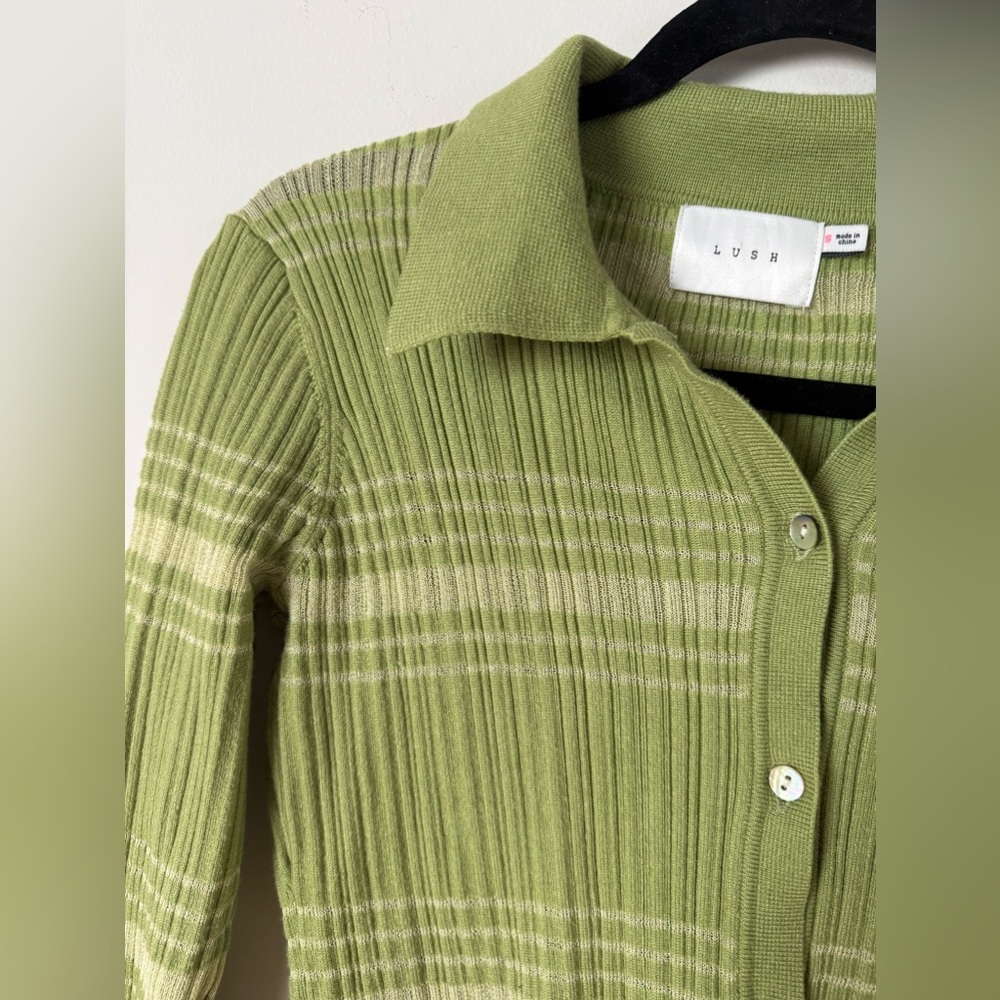 Lush Ribbed Striped Collared Button Up Cardigan in Fern - Picture 12 of 15